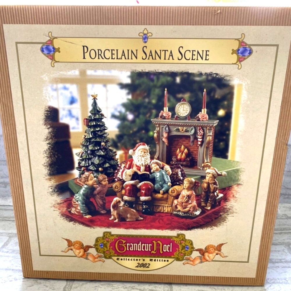 2002 Grandeur Noel Porcelain Santa Scene Collector's Edition Complete In Box